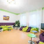 Jugend-hotel