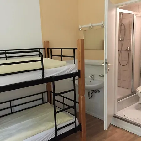 Hotell Jugendhotel 3*