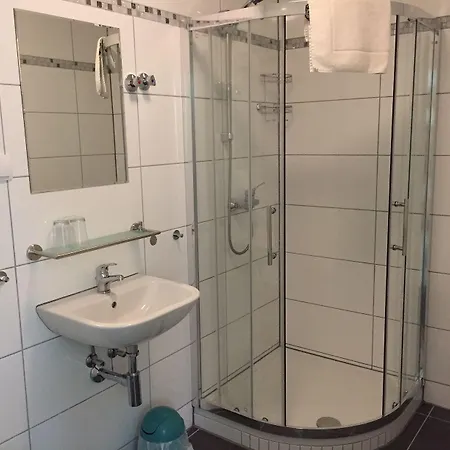 Jugend-hotel