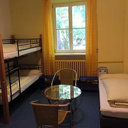 Jugendhotel 3*